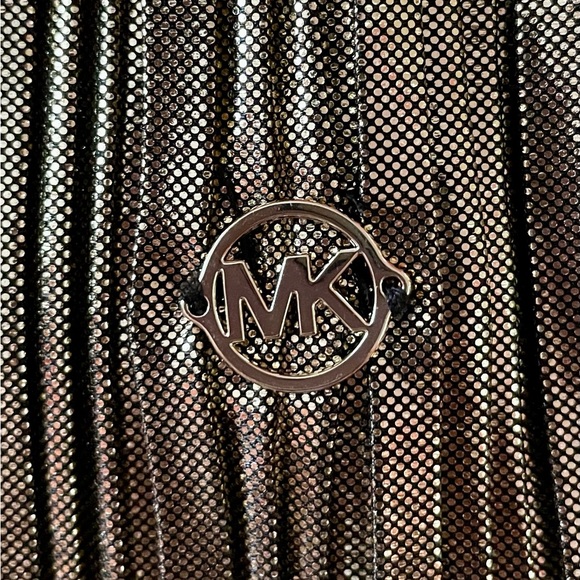 NWT Michael Kors Baby Girl Gold Lamé Pleated Dress 9M - Picture 3 of 6